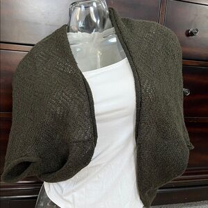 Origin AlpacaWomen's Olive Green Sweater